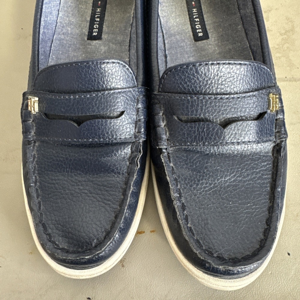 Tommy Hilfiger Navy Blue Monogram Leather Penny Loafers Sz 6.5 - Picture 3 of 9